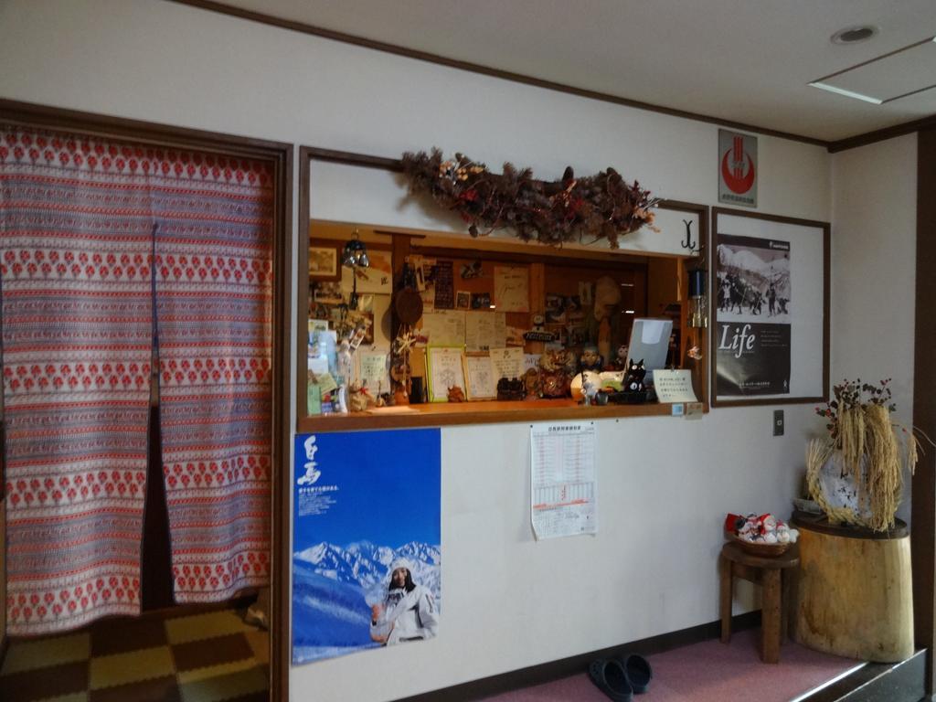 Oomukou Ryokan Hakuba Exteriör bild