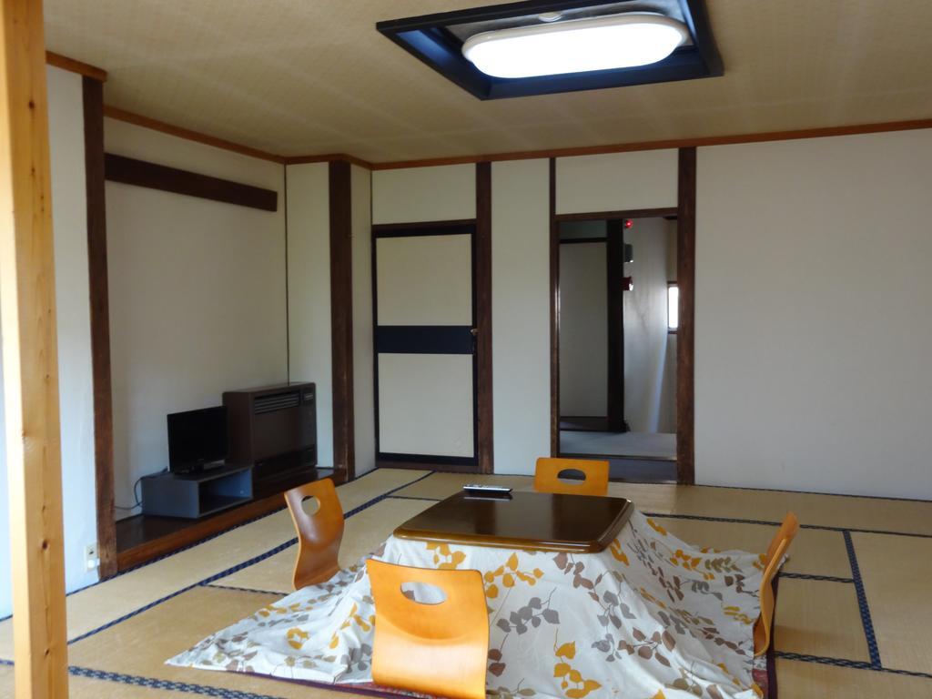 Oomukou Ryokan Hakuba Rum bild